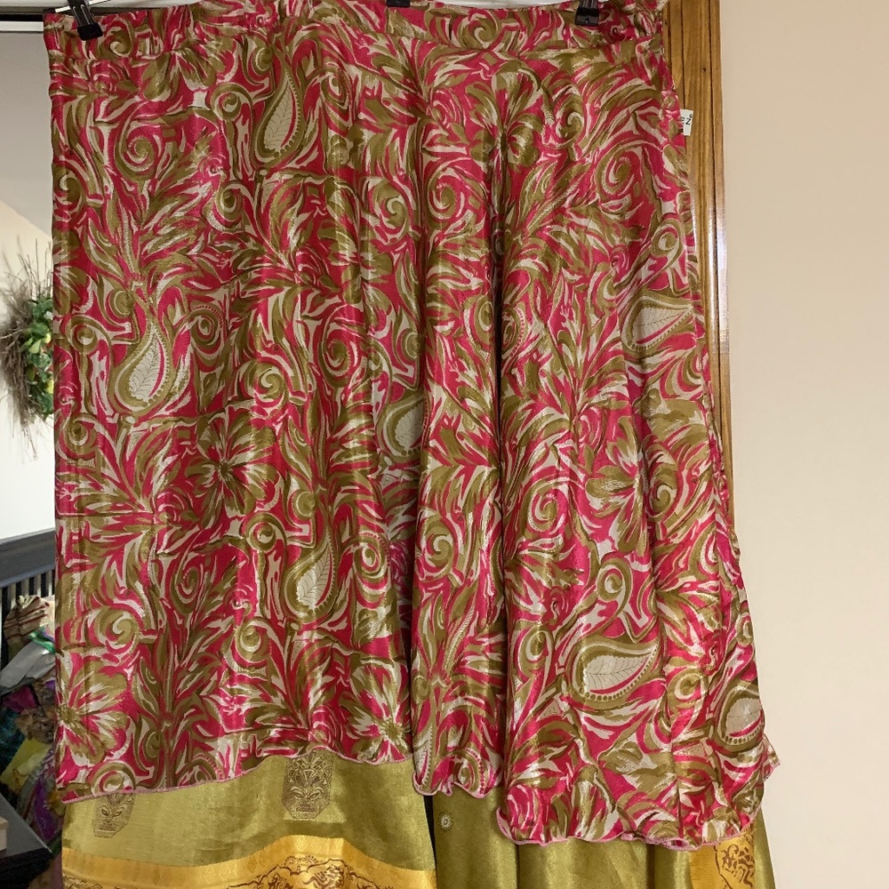 WEVEZ Large 48 inch waist Ankle Skirt
